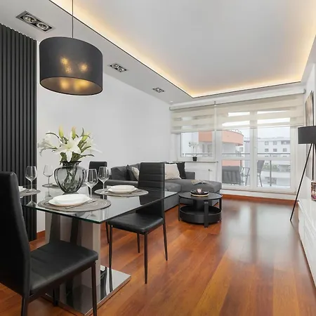 Apartment Modern With Desk And Balcony By Renters Krakau
