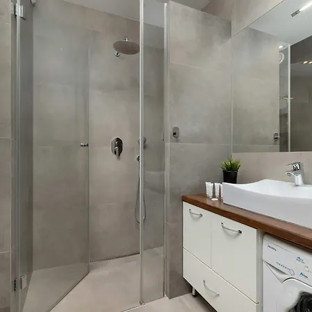 Modern With Desk And Balcony By Renters *