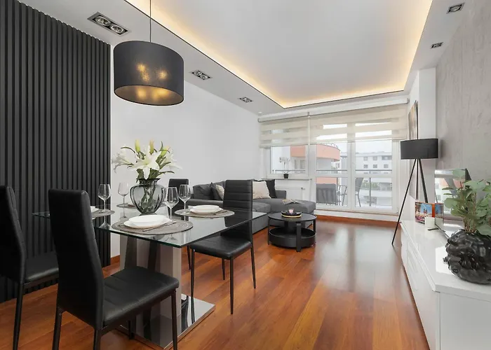 Apartment Modern With Desk And Balcony By Renters Krakau