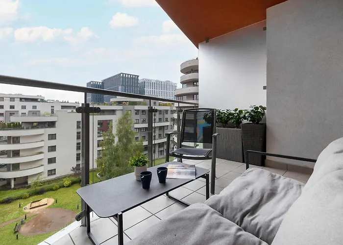 Apartment Modern With Desk And Balcony By Renters Krakau